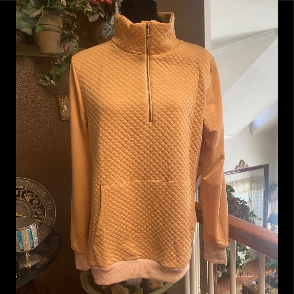 NWT Knit Pullover Quilted Pattern Apricot Sz L